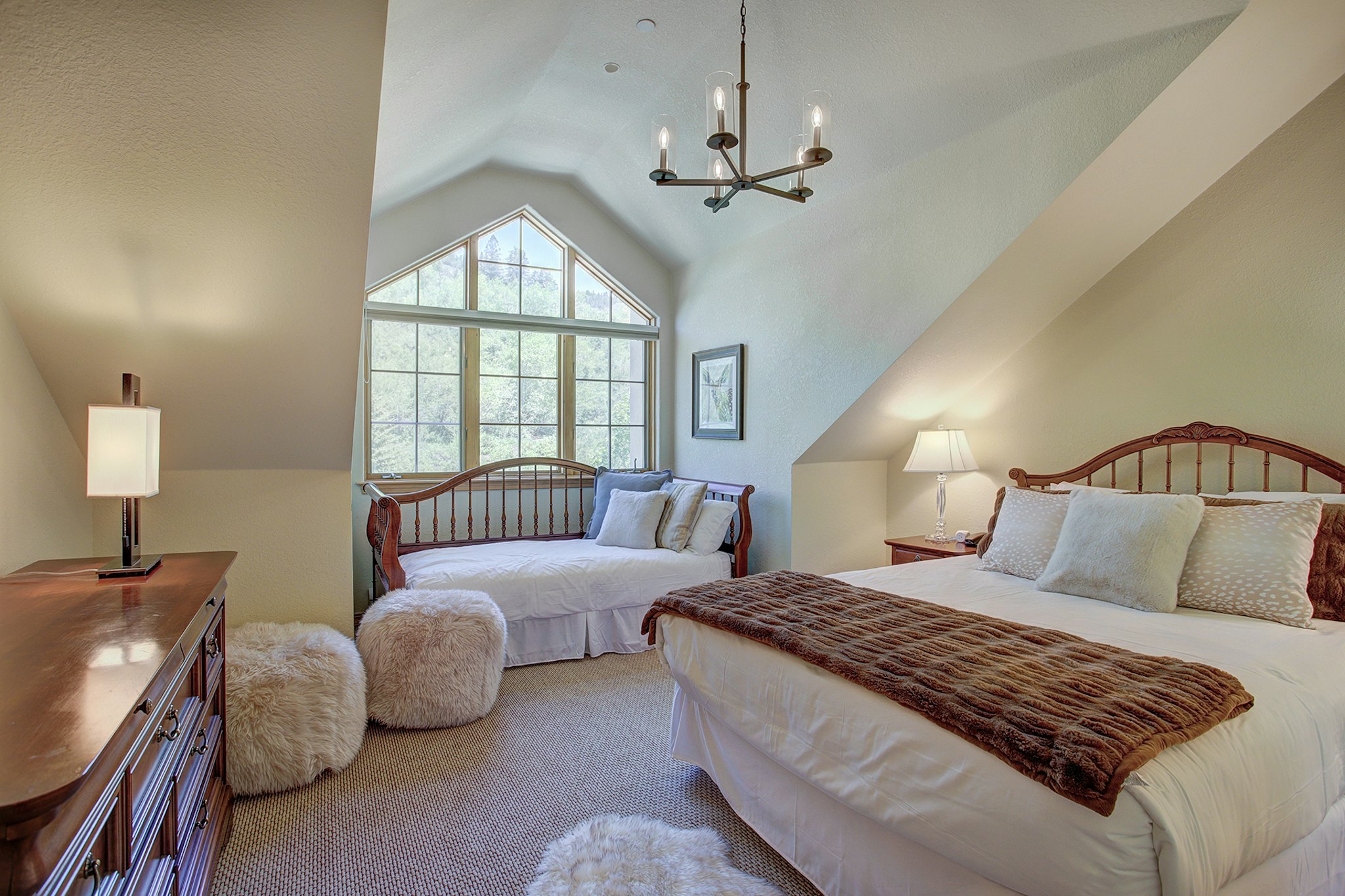 4 Bedrooms, Condominium, Premier