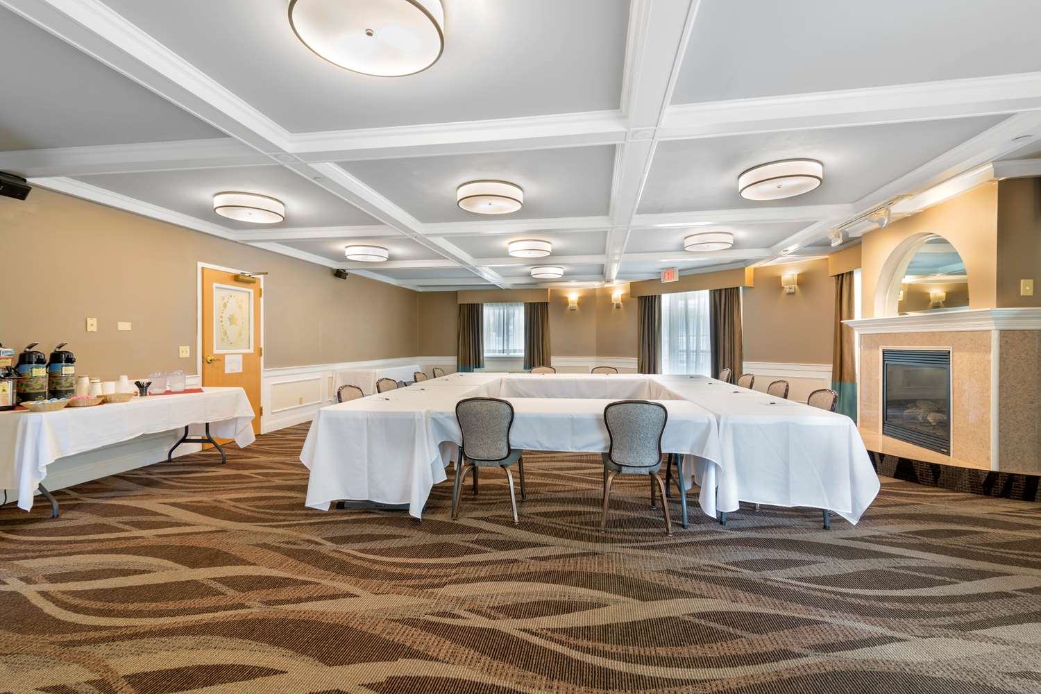 Best Western Plus Executive Court Inn & Conference Center 6/73