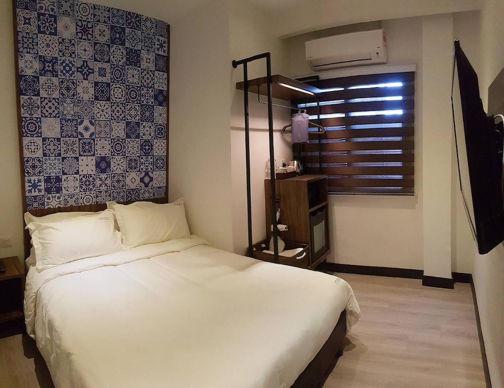 Styles Hotel 18/48