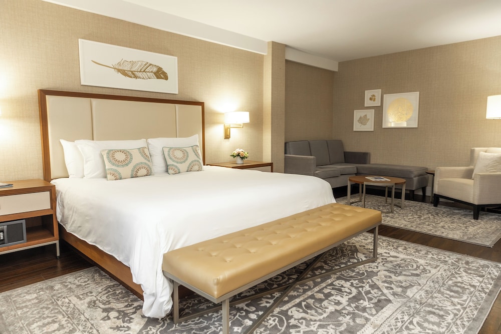 Lord Nelson Hotel And Suites 27/61
