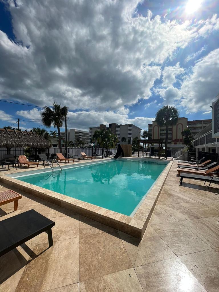 Holiday Isles Resort 24/25