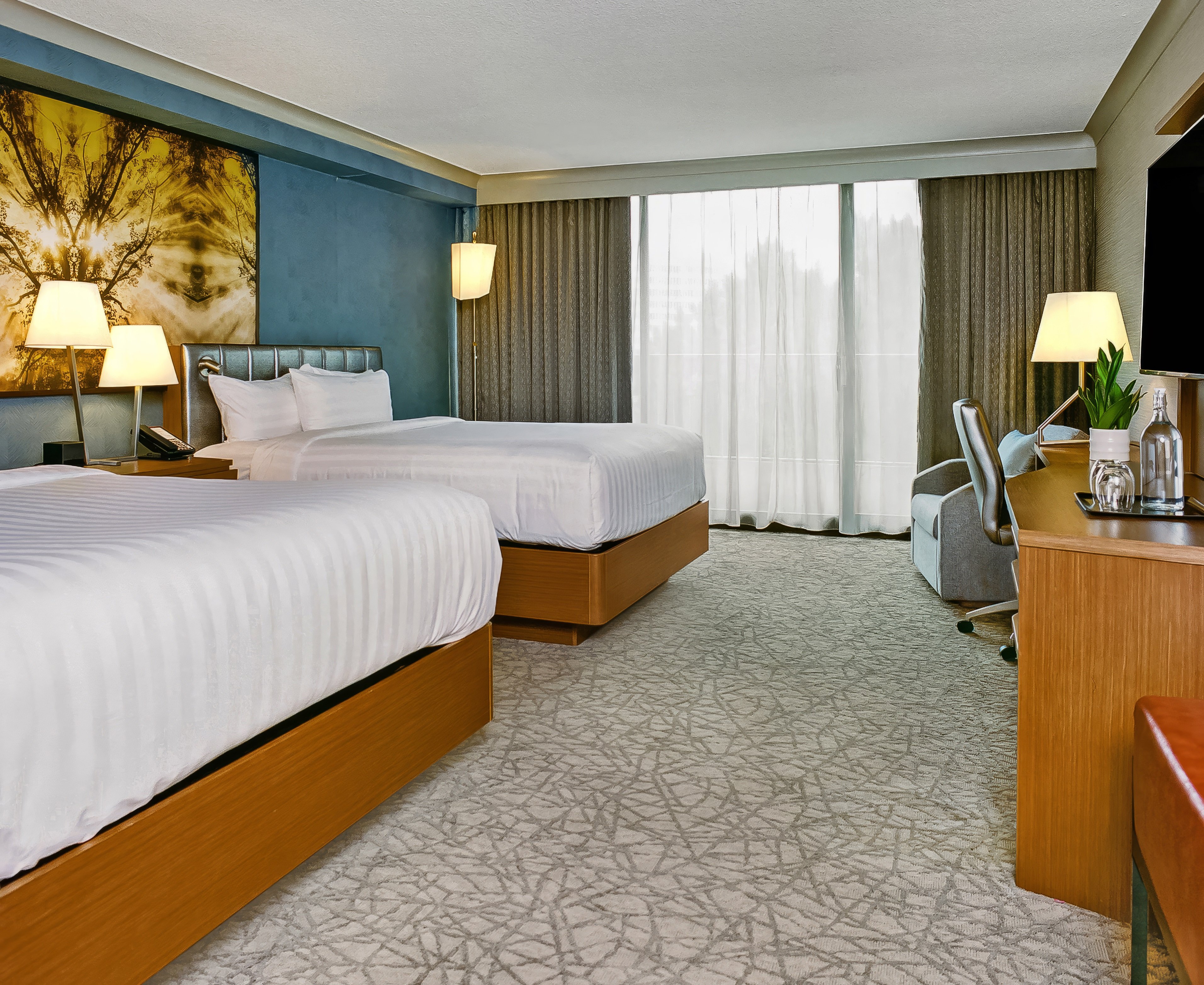 STANDARD, 2 QUEEN BEDS