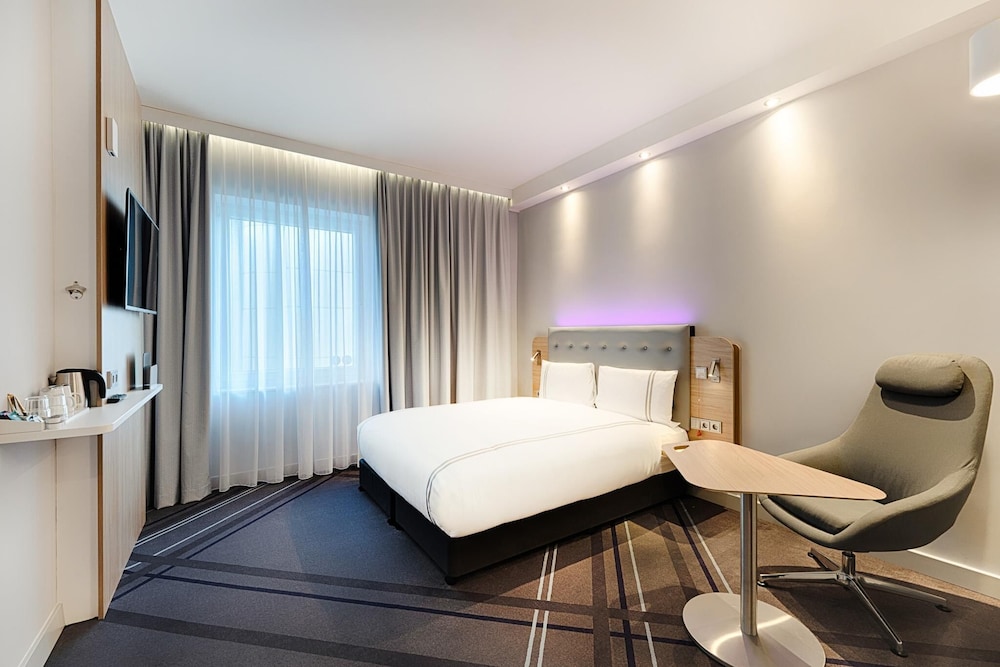 Room, Double Bed, Accessible