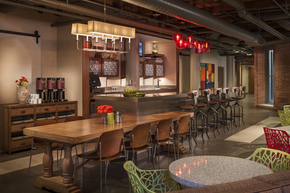 Residence Inn By Marriott Boston Downtown Seaport 38/45