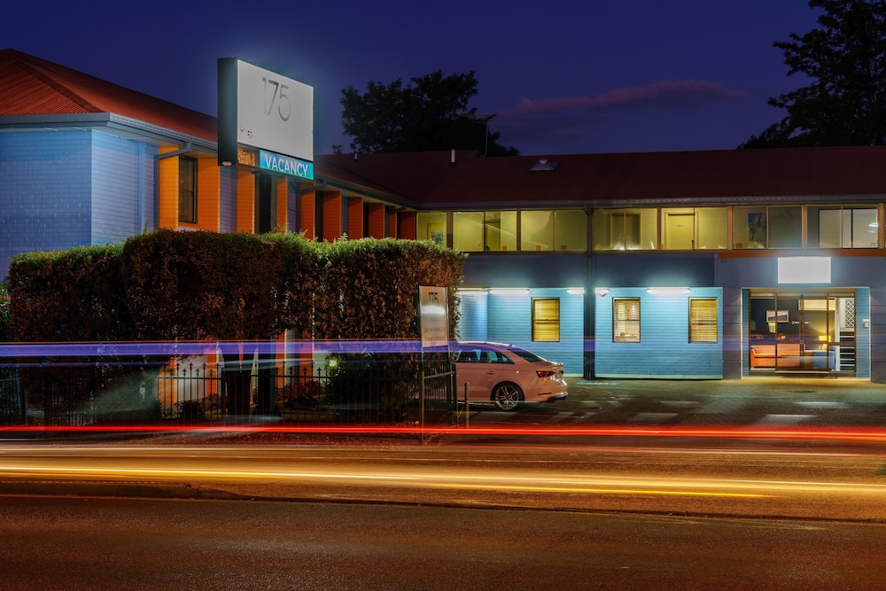175 Hotel Westmead in SYDNEY