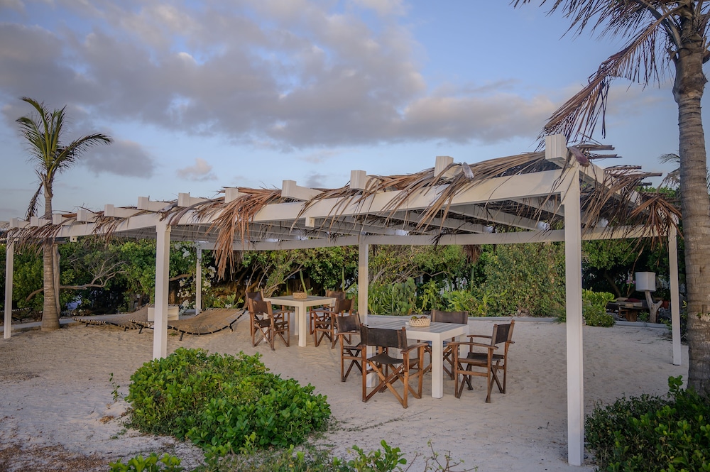 Leopard Point Luxury Beach Resort & Spa 3/52