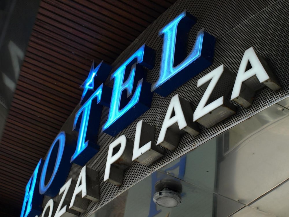 Hotel Zaragoza Plaza 3/50