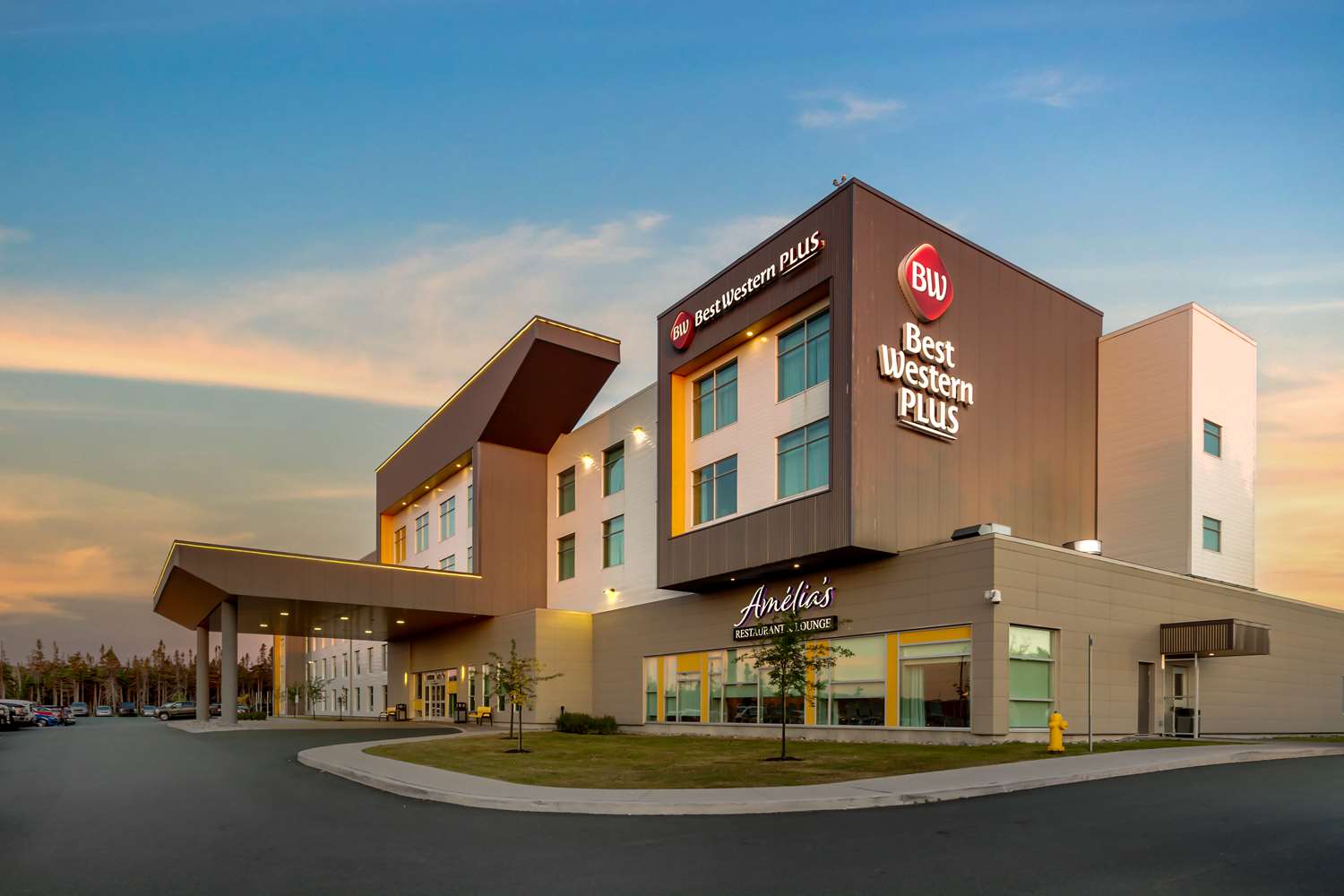 Best Western Plus St. John s Airport Hotel and Suites 2/36