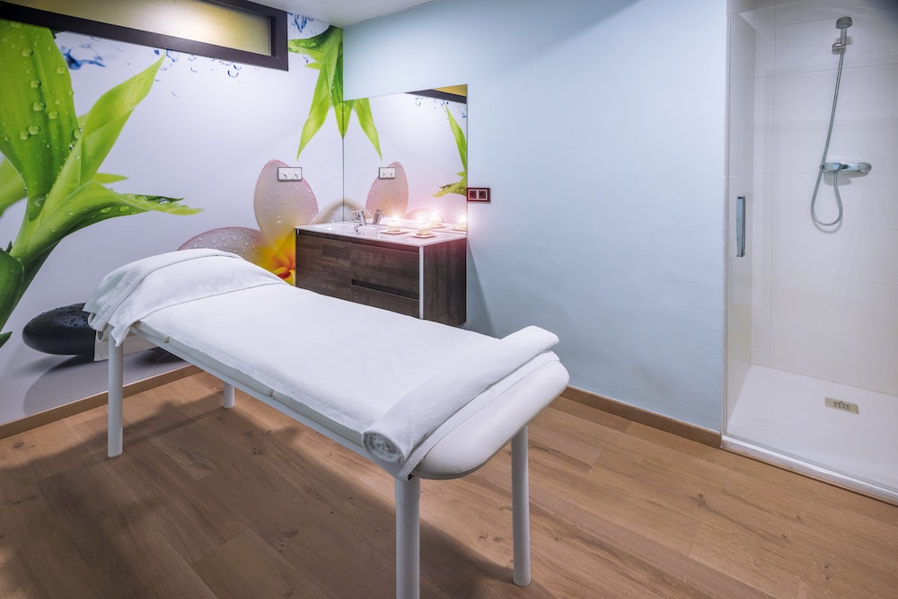 GHT Oasis Tossa & Spa 38/71