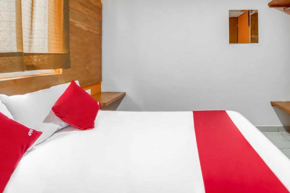 OYO Hotel Familiar Tollan 23/38