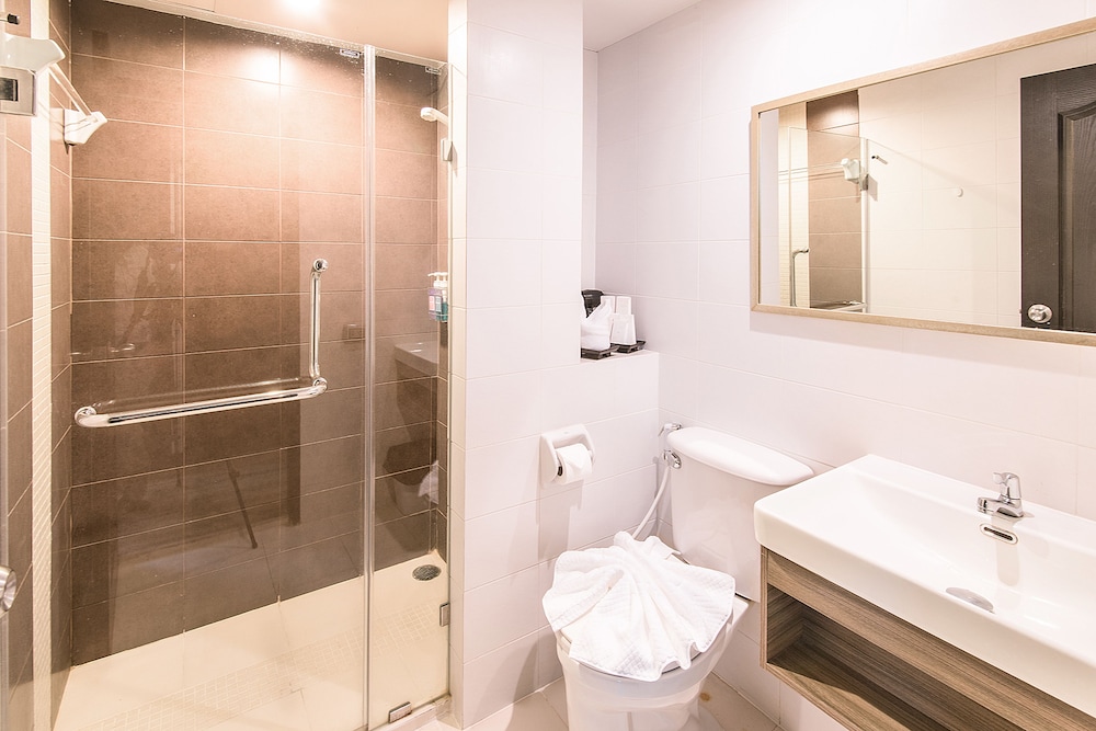 The Cotai Luxury Design Hotel 48/50