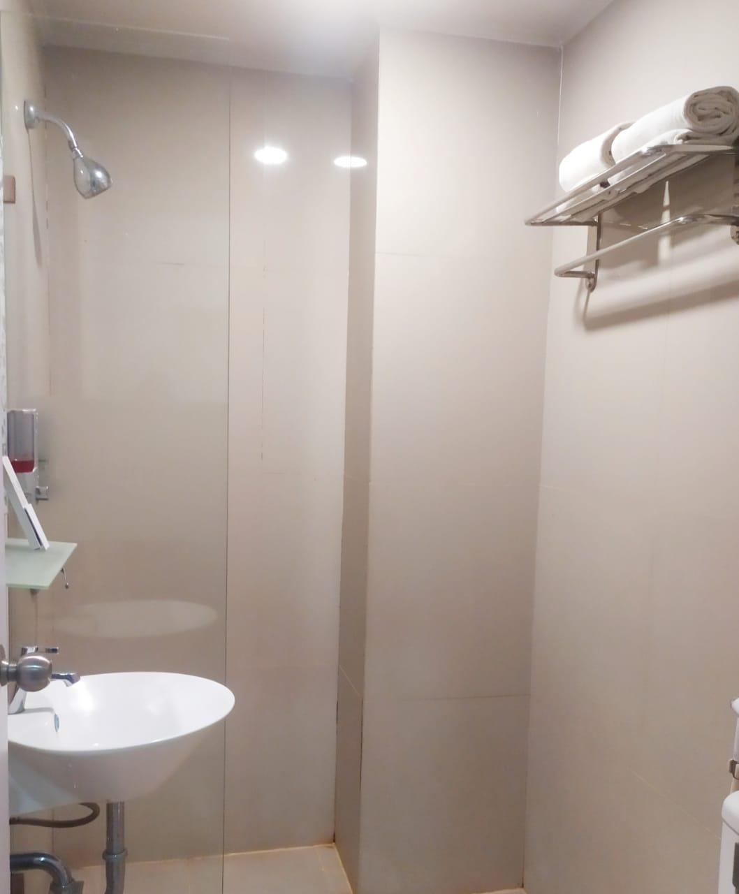 Zenith Hotel Kendari 42/43