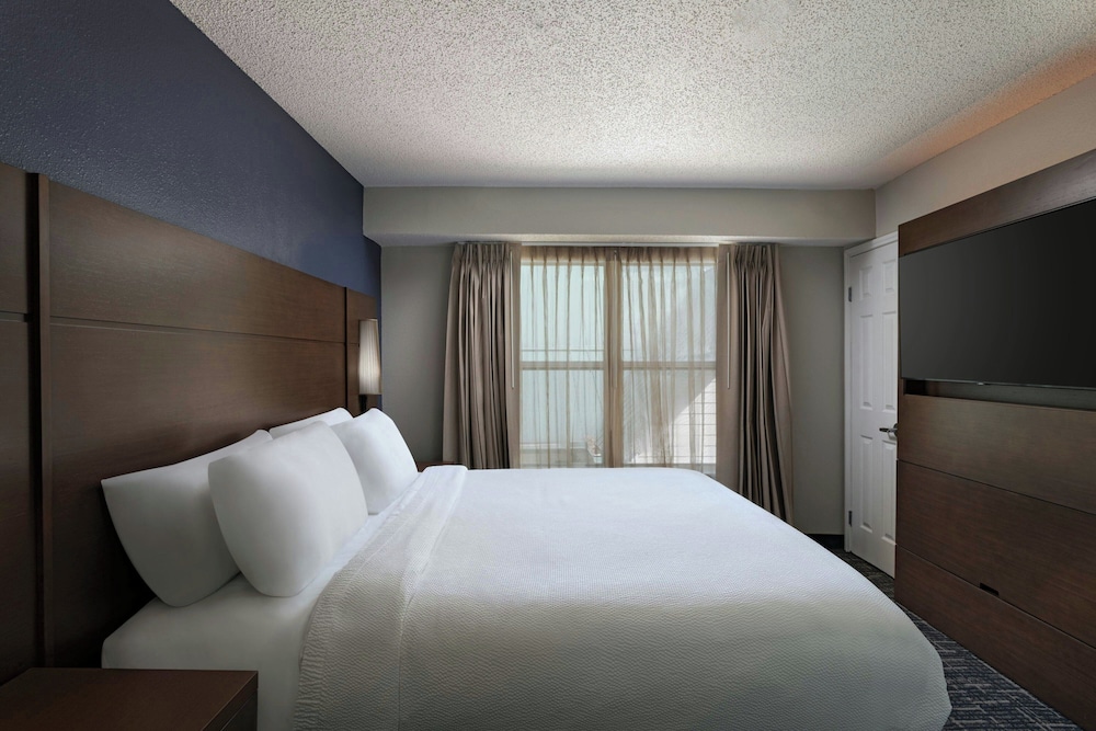 Residence Inn Houston The Woodlands / Lake Front Circle 9/50