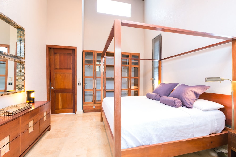 2 BEDROOMS, LUXURY, SUITE, OCEAN VIEW