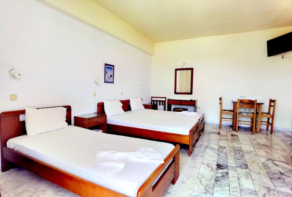 Vlycha Beach Studios & Apartments 20/71