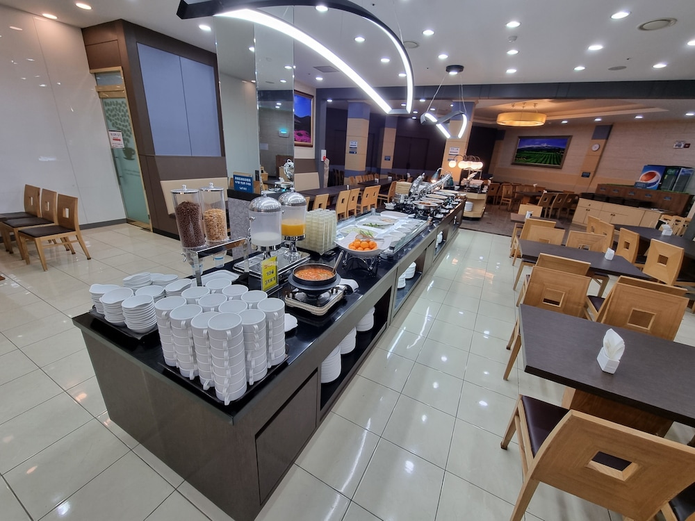 Sea Cliff Hotel Jeju 55/69