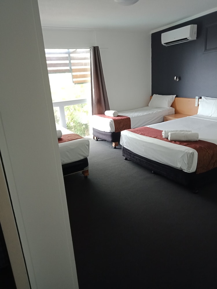 1 BEDROOM, BASIC, APARTMENT