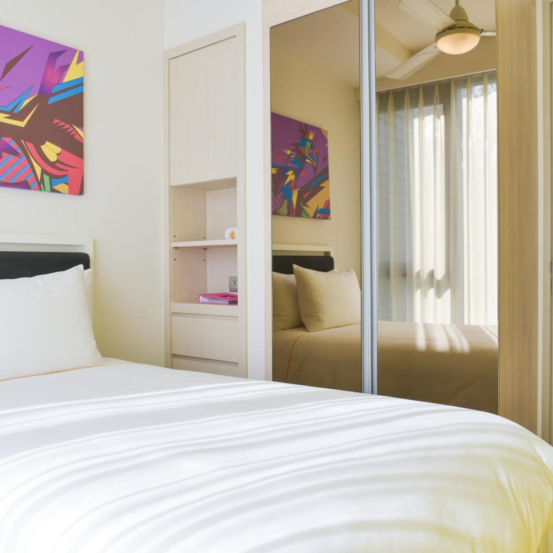 2 BEDROOM SUITE