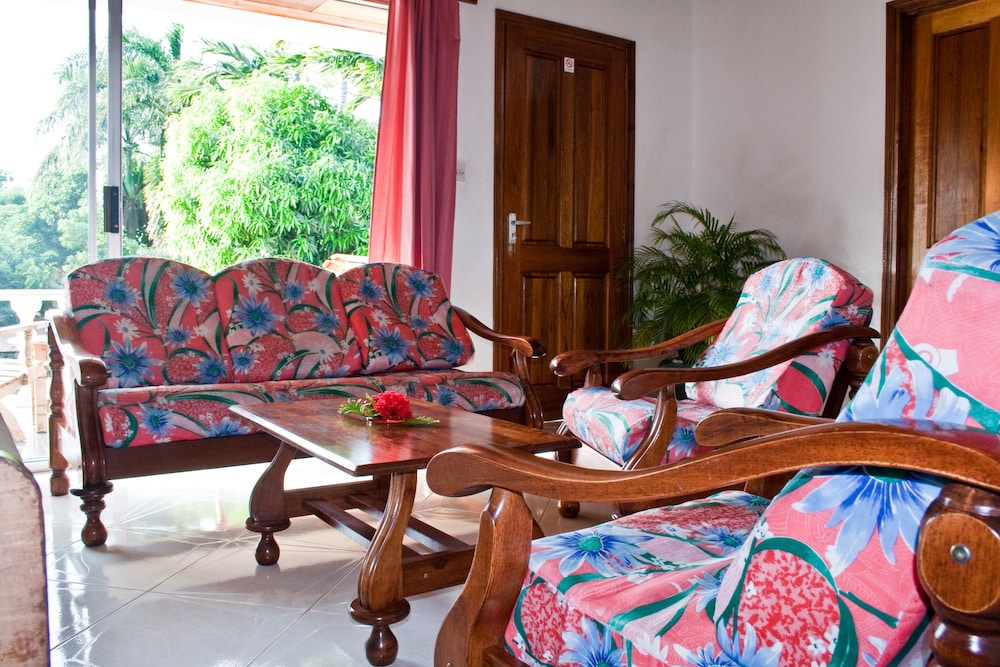 Villa De Roses 14/20