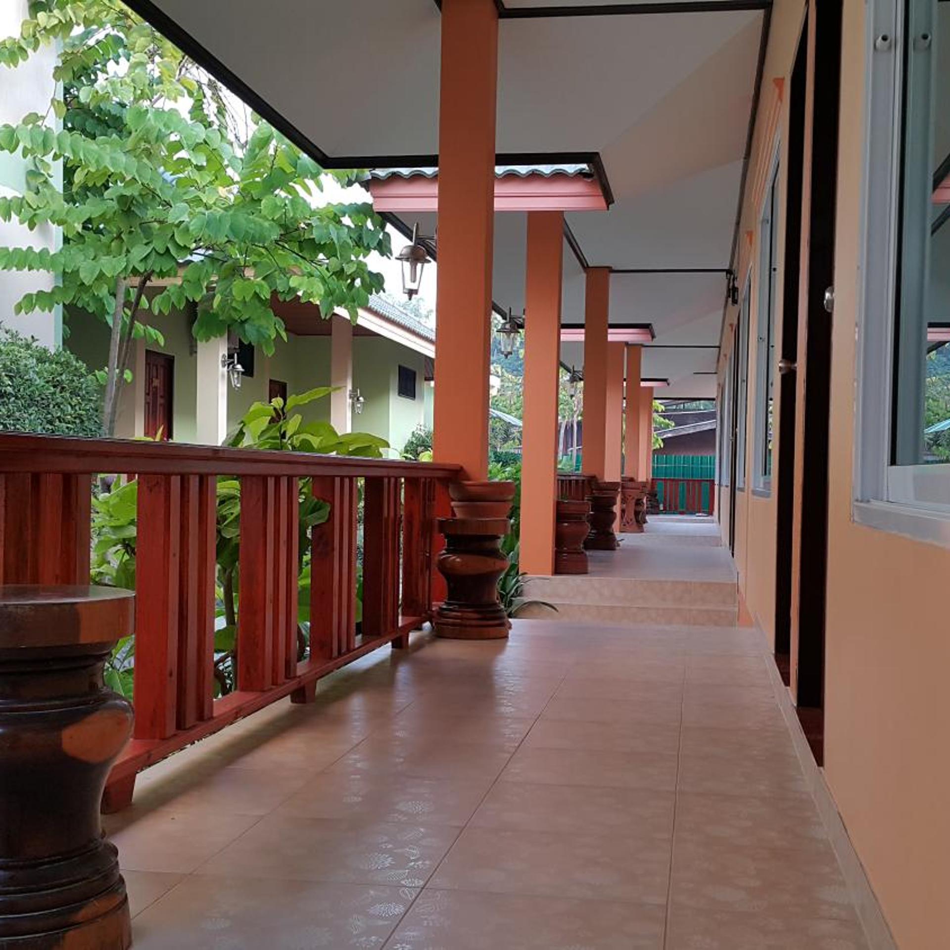 Ruen Narisara Resort 72/75