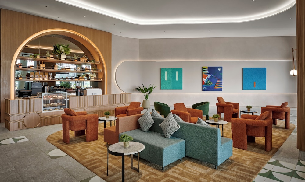 Artotel Living World Kota Wisata 27/55