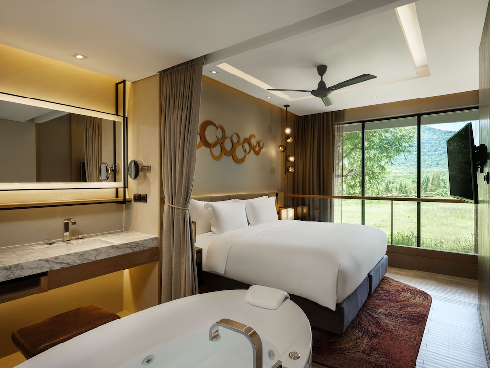 Dusitd2 Khao Yai 24/73