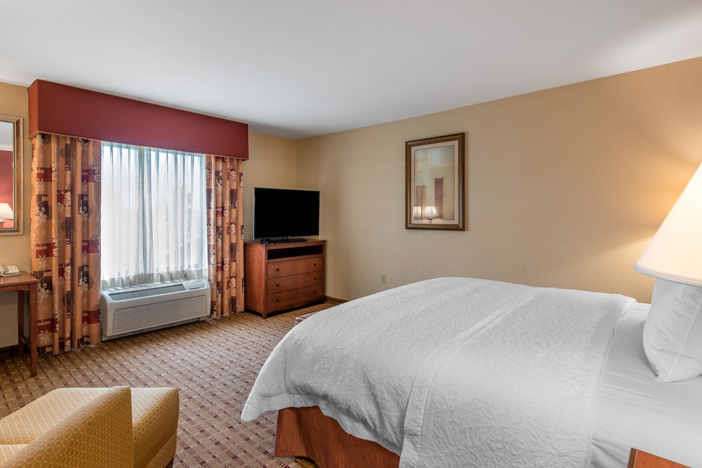 Hampton Inn And Suites Arcata 10/42