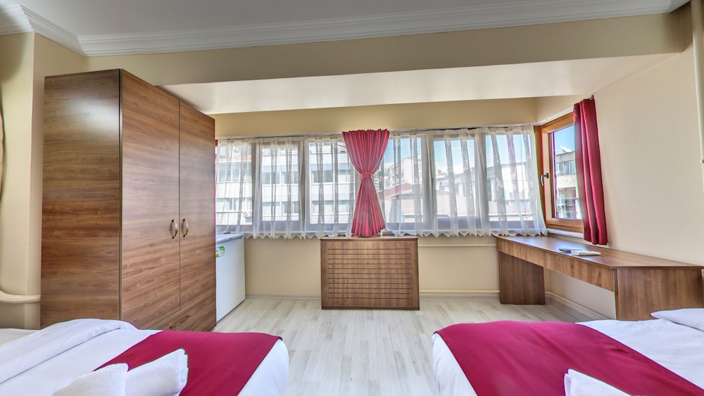 Cihangir Palace Hotel 55/69