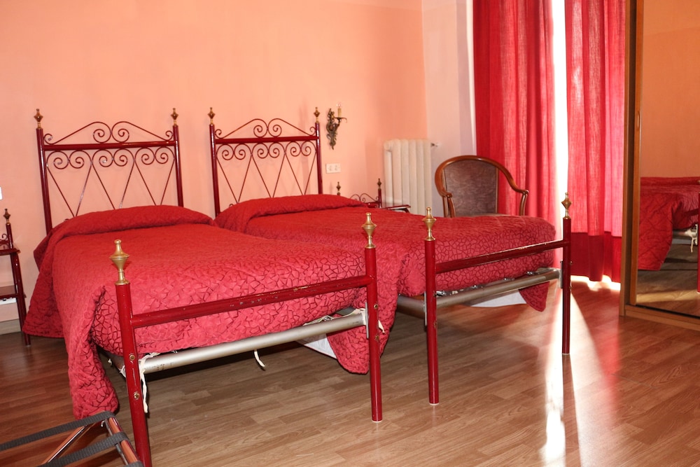 Hotel Italia 41/51