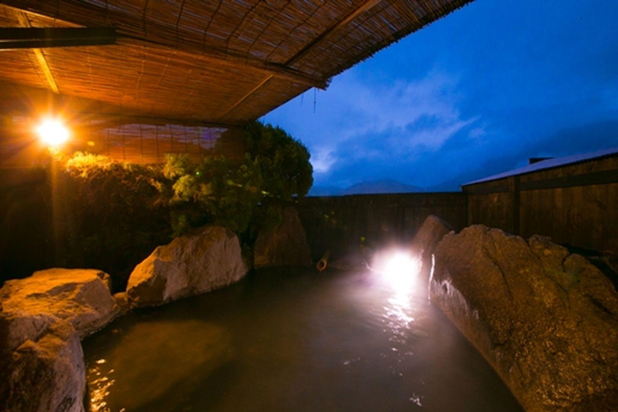JAPANESE WESTERN, STANDARD, OUTDOOR BATH