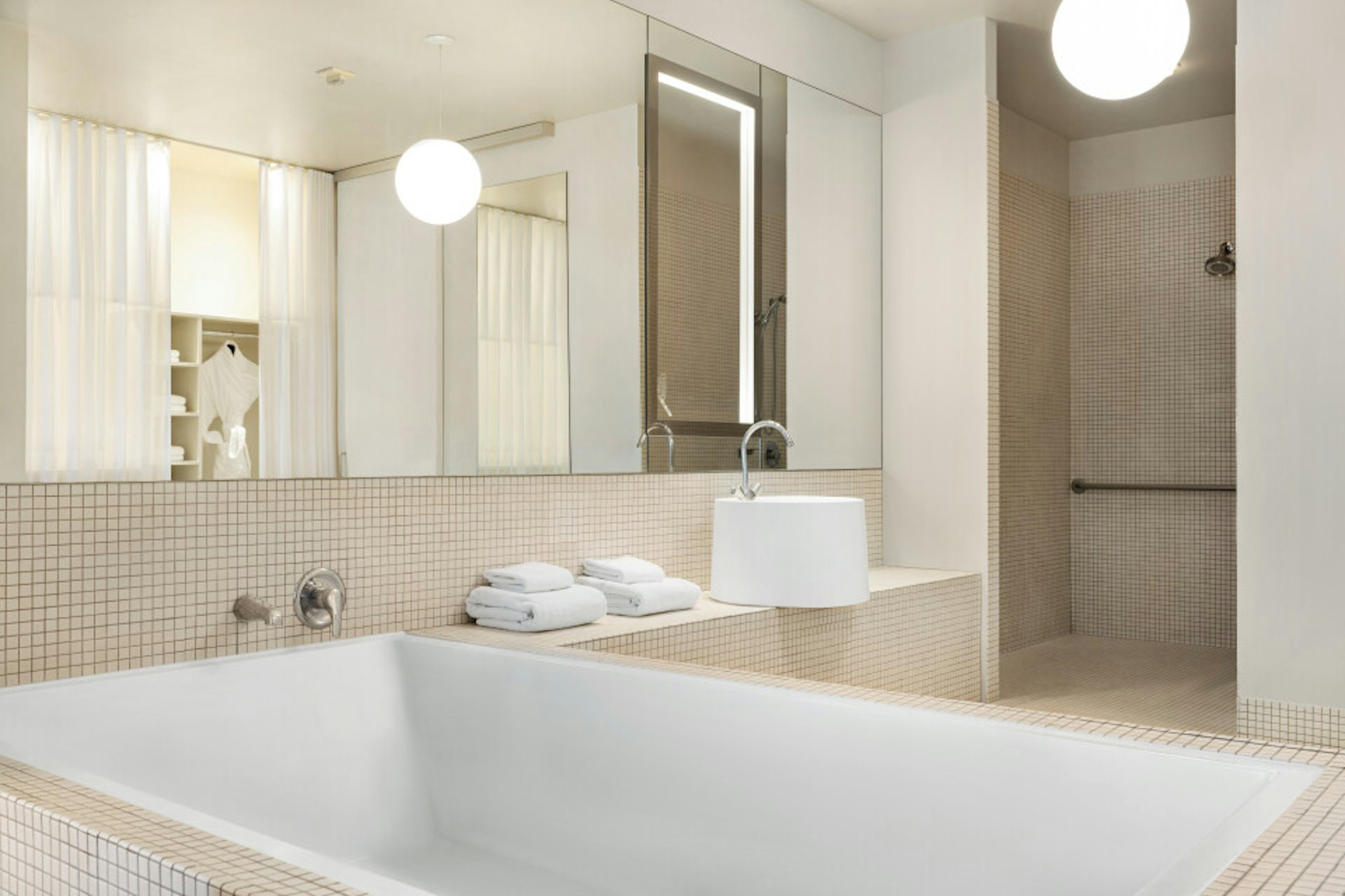 The Delphi Hotel Los Angeles 34/46