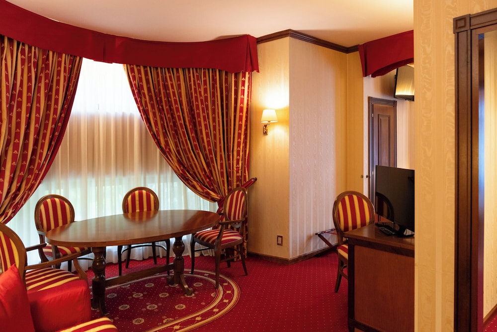 جناح بسريرين مزدوجين، GRAND HOTEL TRENTO 7/10