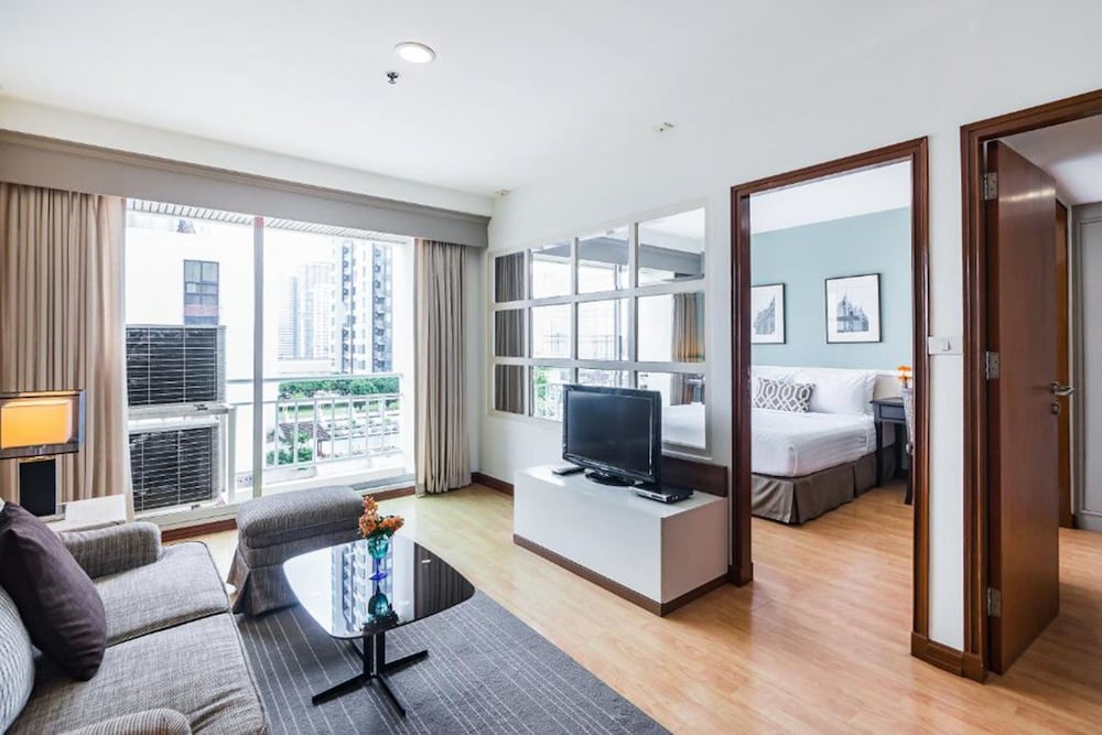 Evergreen Place Siam by UHG 42/72