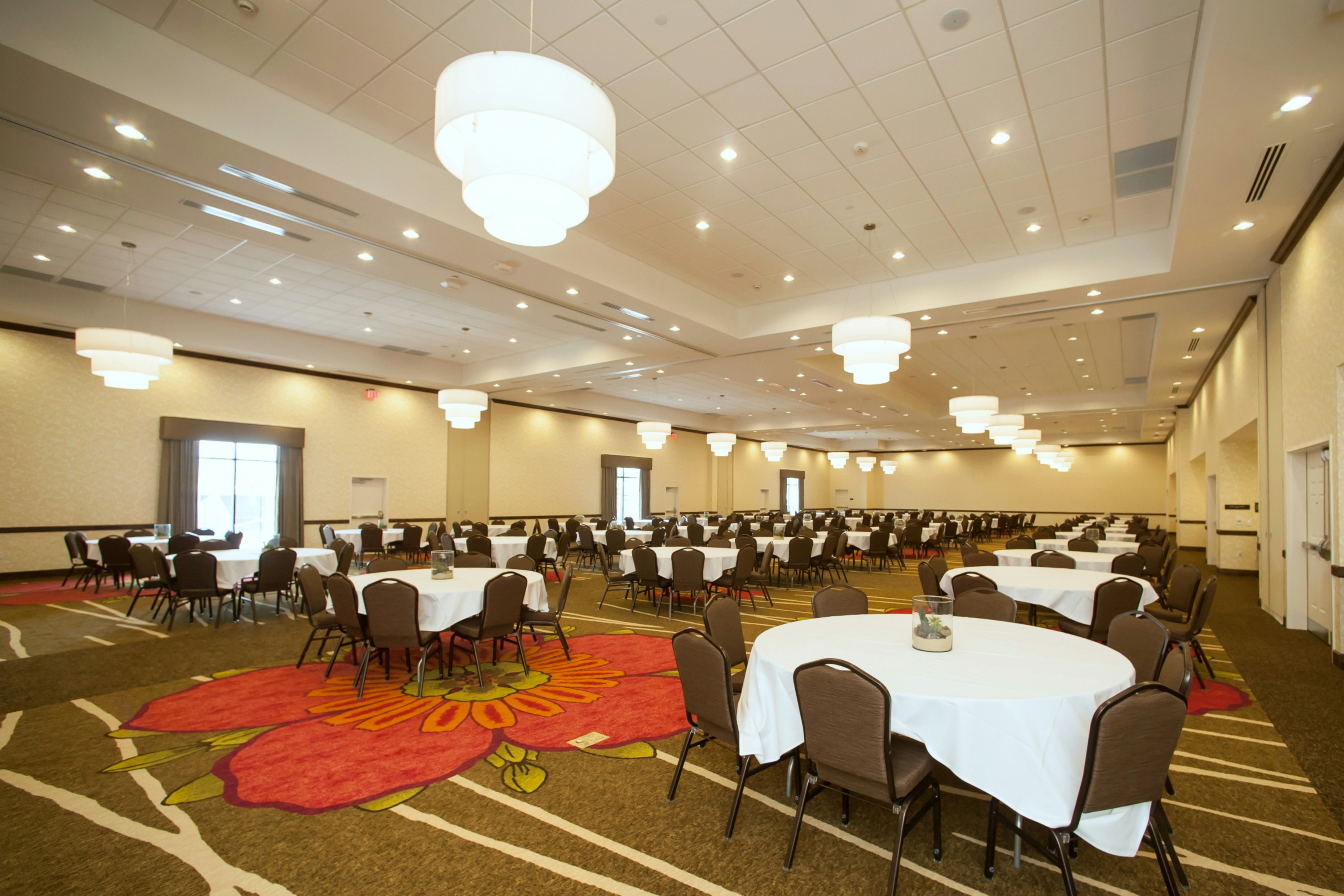 HILTON GARDEN INN SAN ANTONIO-LIVE OAK CONFERENCE CENTER 63/76