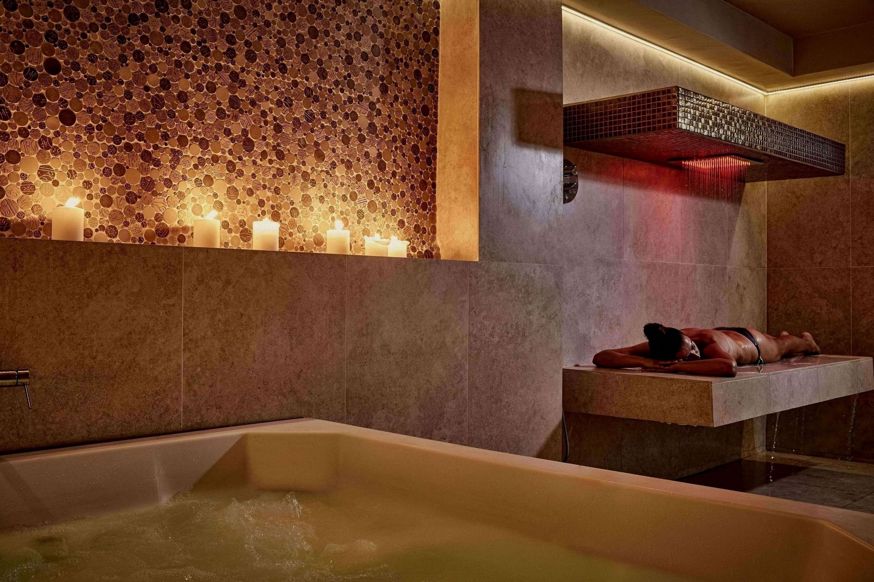 Kouros Hotel and Suites 16/41