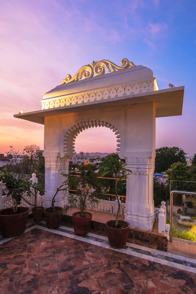 Rajasthan Palace Hotel photo1