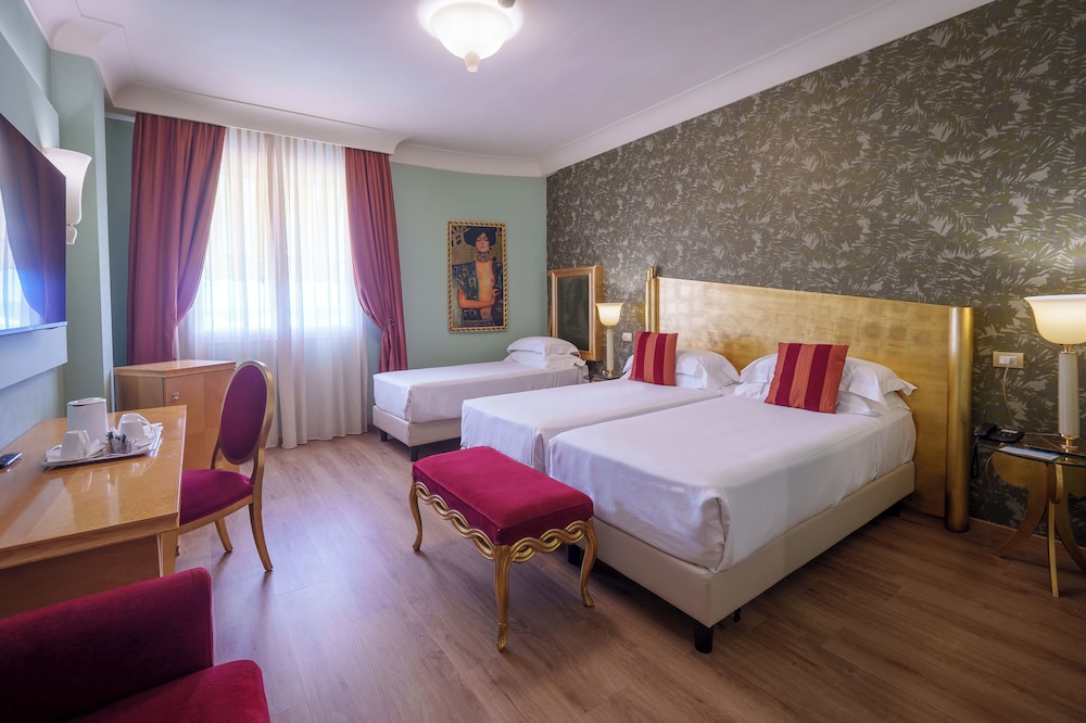 Classic, Triple, 3 Beds