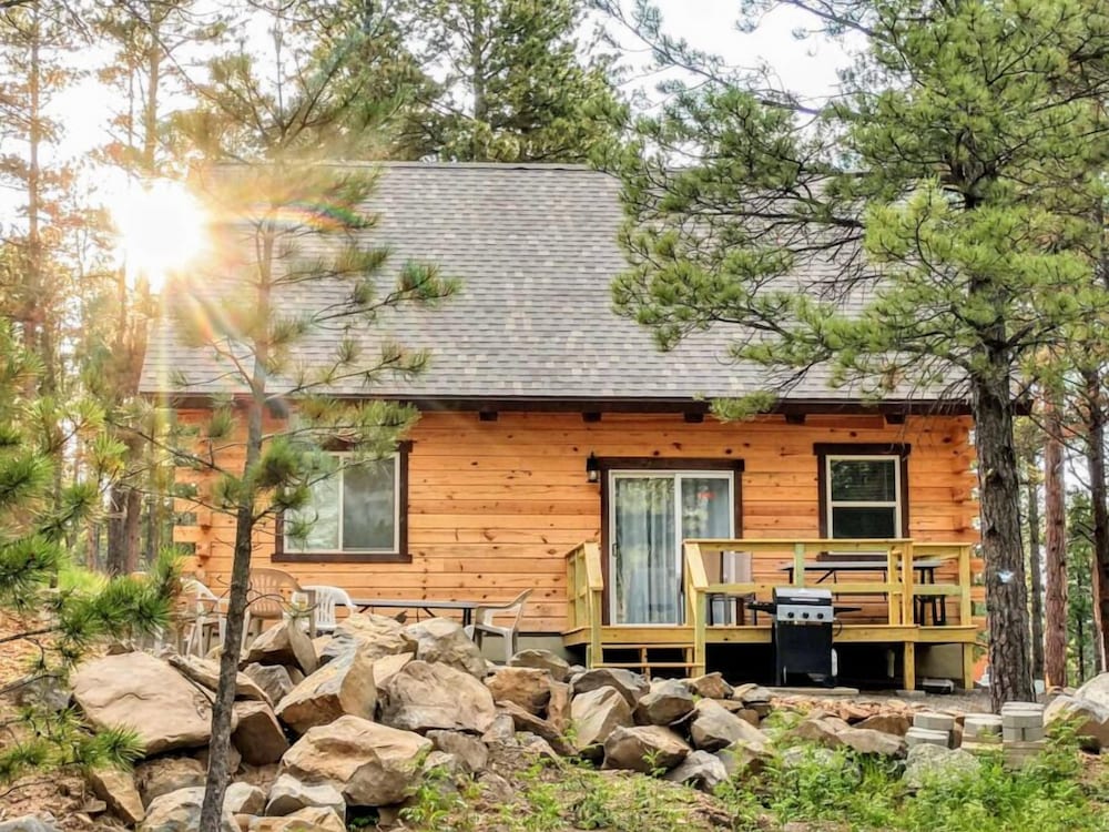 Freedom Ridge Cabins 5/54