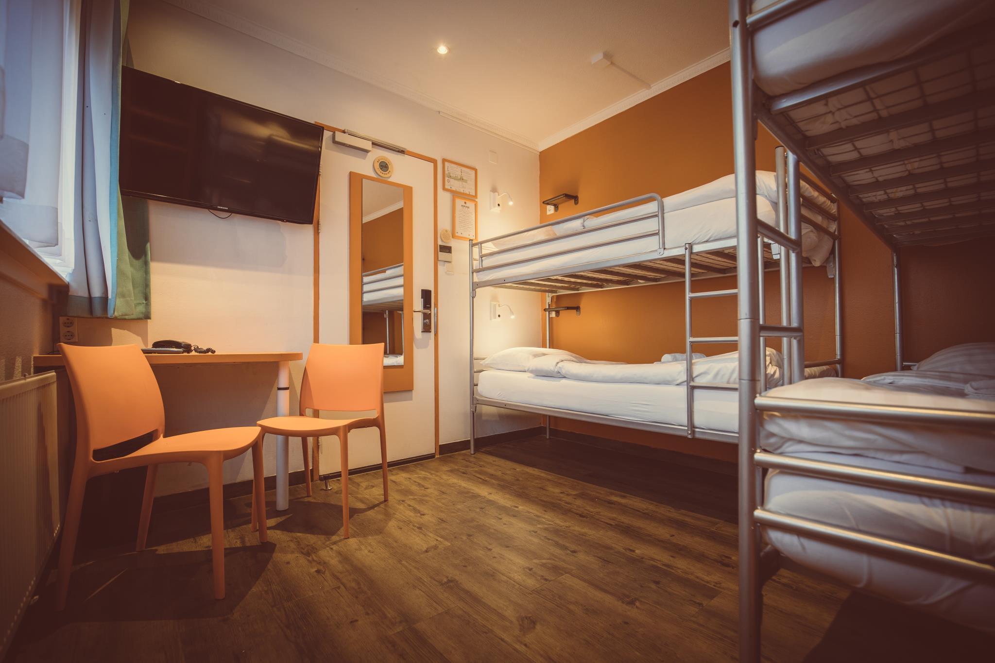 Room, Quadruple, Bunk Bed