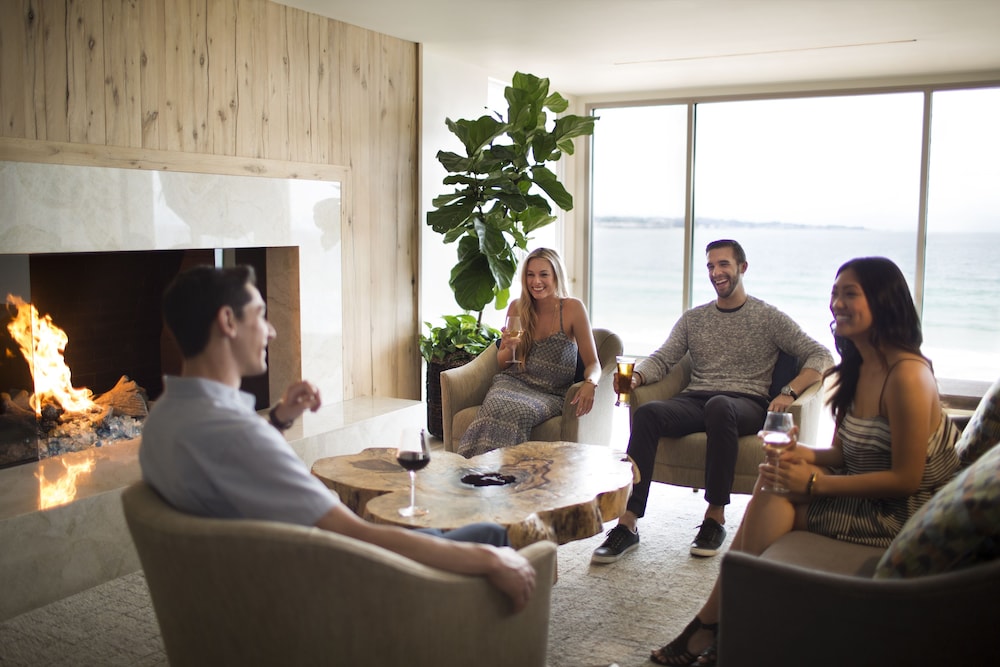 Monterey Beach Hotel, a Tribute Portfolio Hotel 38/83
