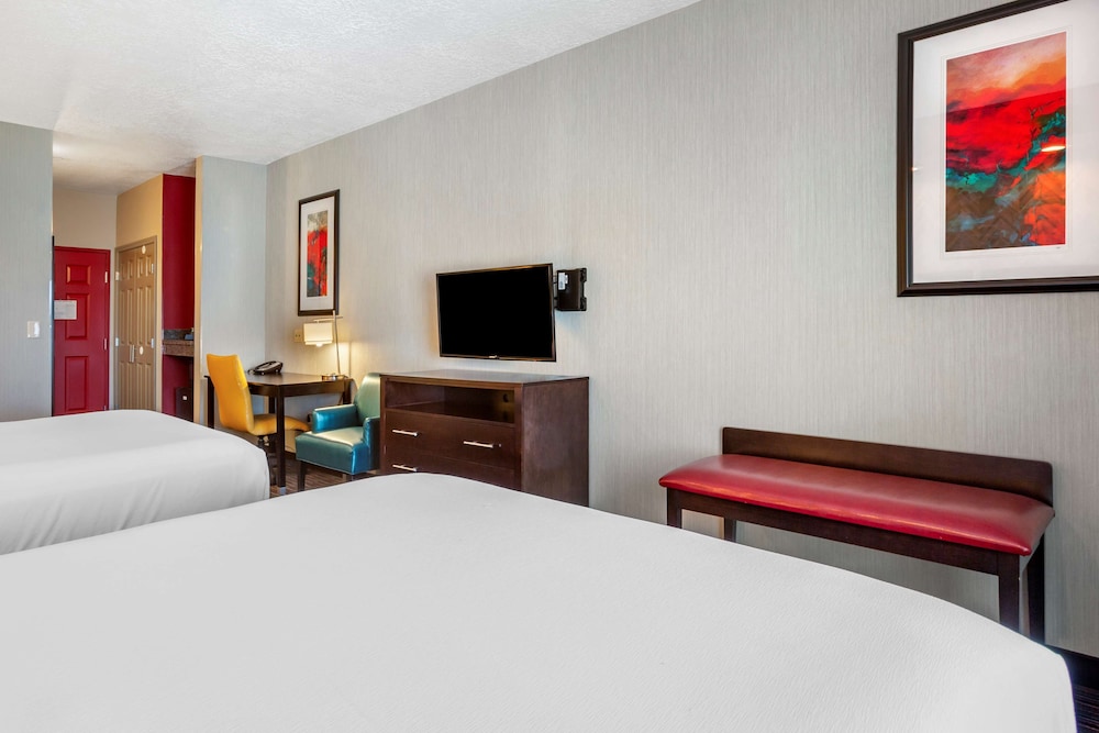 Best Western Plus Gallup Inn And Suites 10/37
