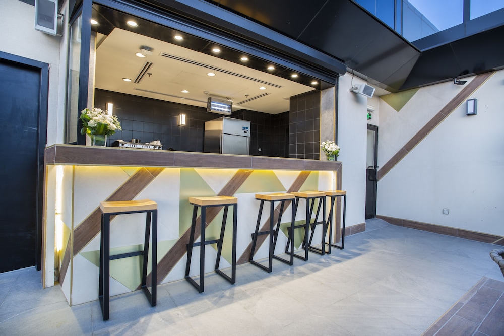 فندق فيلار إن(Velar Inn Hotel) 73/77