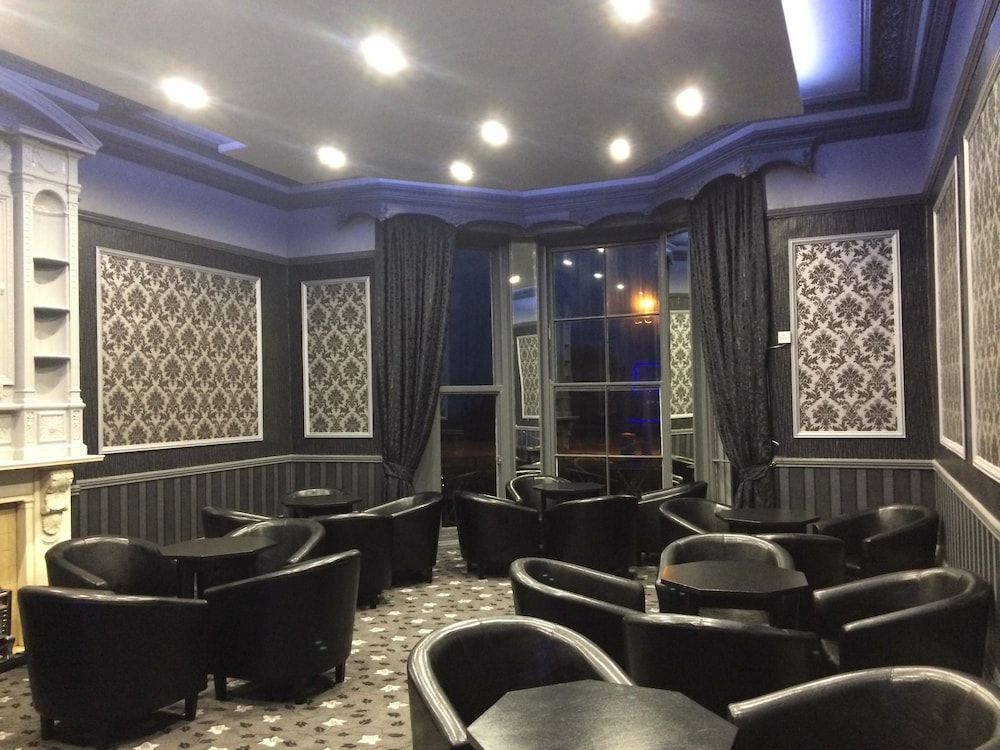The Carlton Hotel 38/56