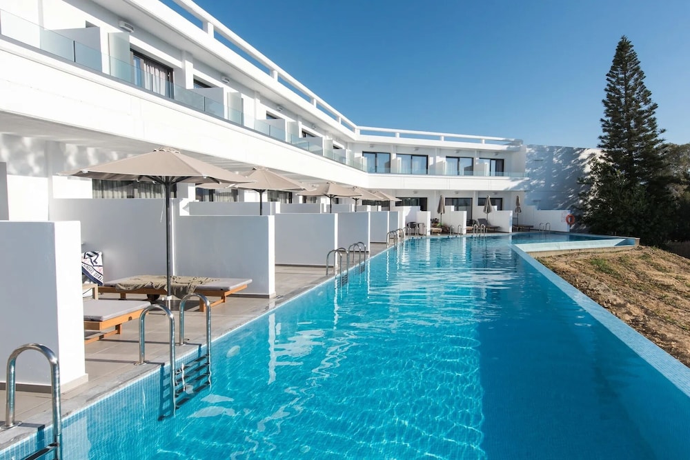 Lambi Hotel 57/59