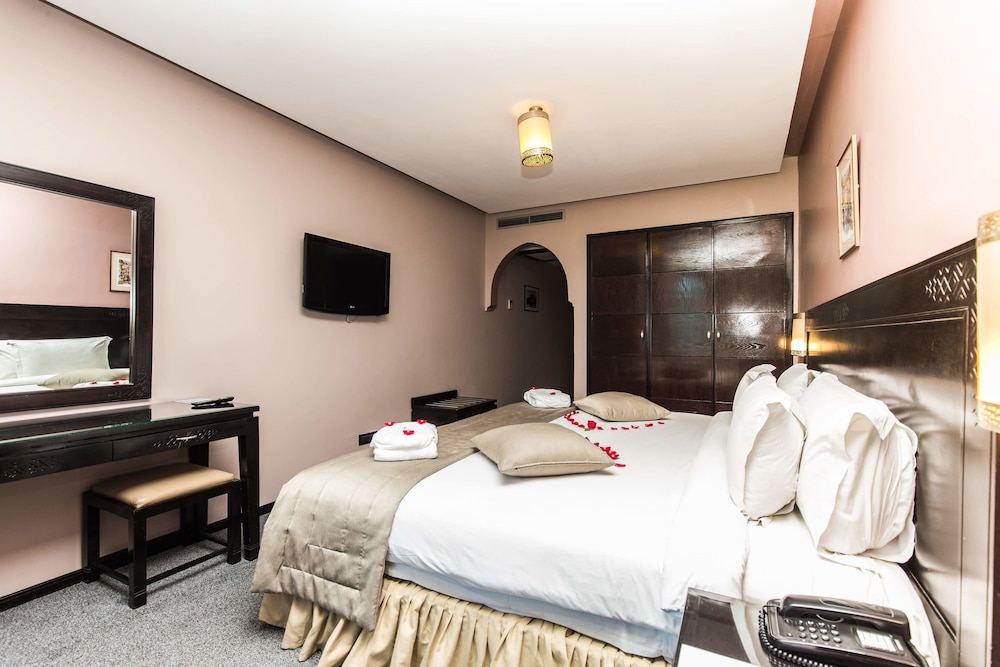Hotel Almas 14/50