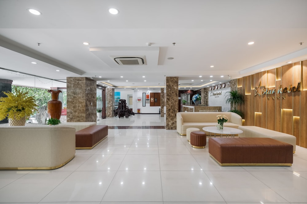 Star Hotel 9/65
