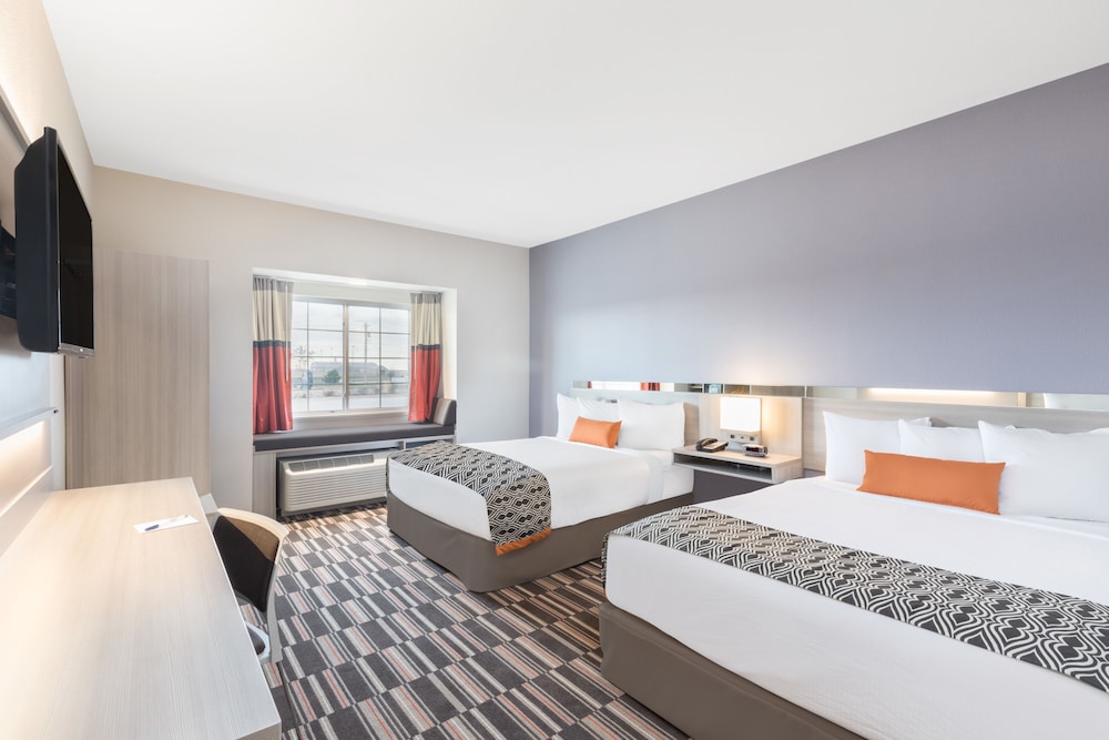 Microtel Inn And Suites By Wyndham Perry 10/41