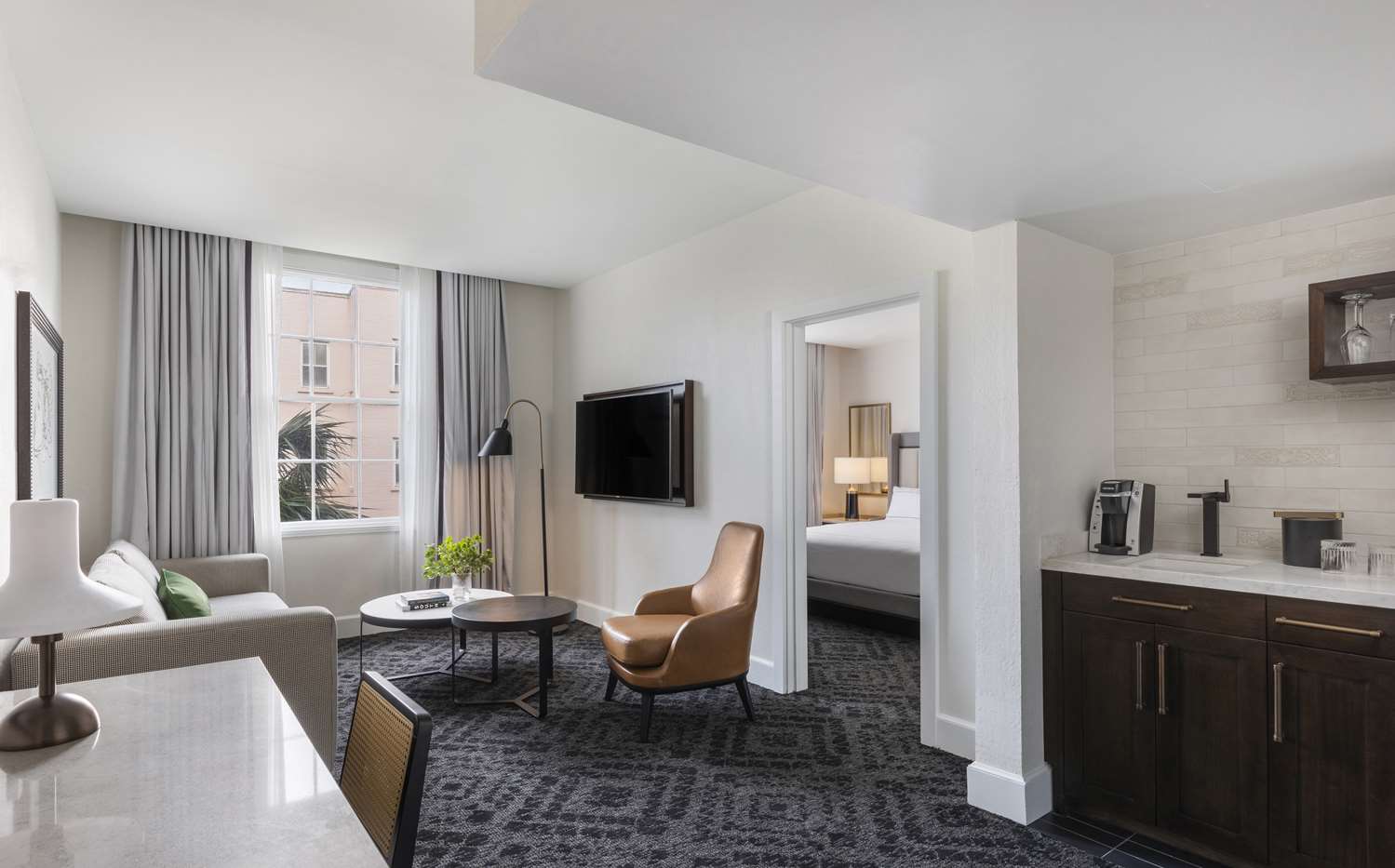 Mills House Charleston, Curio Collection by Hilton 18/34
