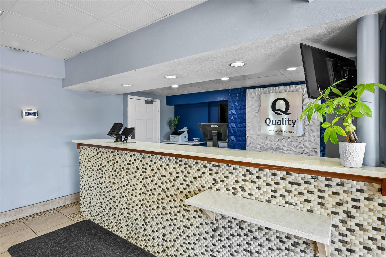 Quality Inn Bowling Green South 4/21