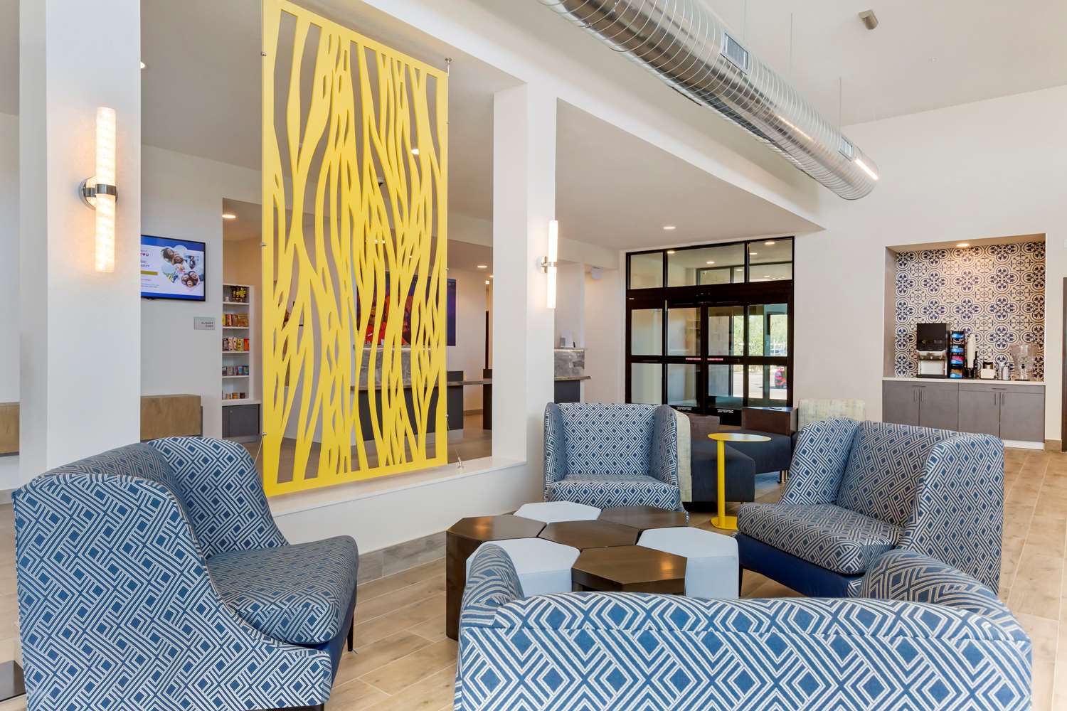Best Western Plus Executive Residency Phoenix North Happy Valley 35/48